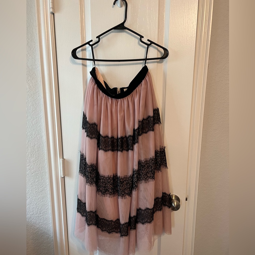 Rachel Parcell Black and pink midi skirt